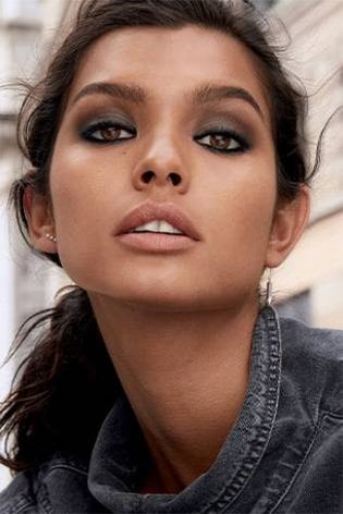 Enhance Depth using Tattoo Studio Smokey Gel Pencil