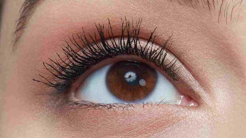 Define Lashes with Sky High Mascara