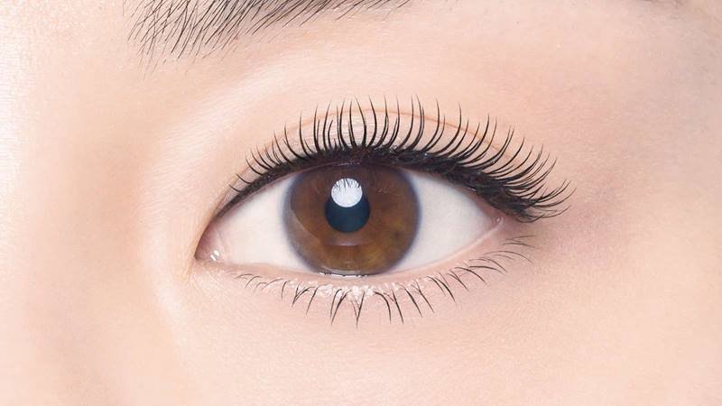 Voluminous Look with Maybelline Hypercurl Mascara