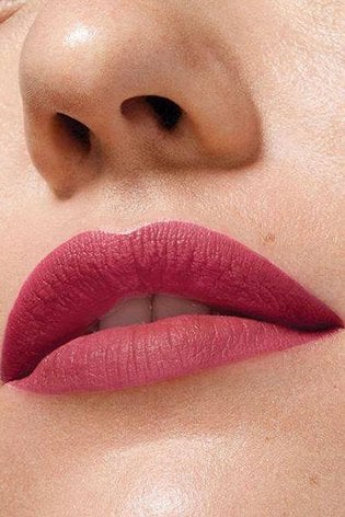 Statement Lips with Pink Crayon Edition - Keep it fun