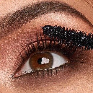 Eyes shop with mascara