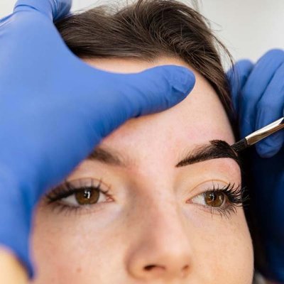 Eye contouring or Eye framing makeup Maybelline india