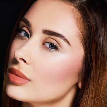 Foundation Makeup Tips and Tricks - Maybelline India