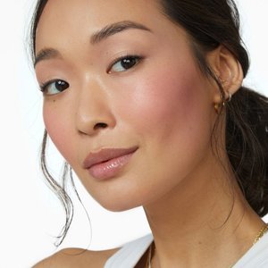 Makeup for Oily Skin