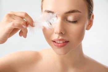 Makeup Tips for Dry Skin - Maybelline India