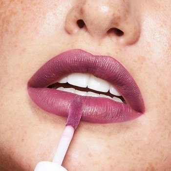 Best Lipstick Tips for Lip Makeup - Maybelline India